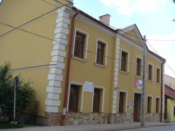 Noclegi Tyczyn Exteriör bild