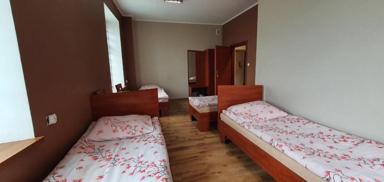 Noclegi Tyczyn Exteriör bild